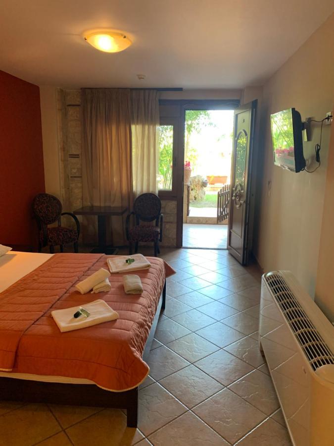Giannis & Foteini Hotell Afytos Eksteriør bilde
