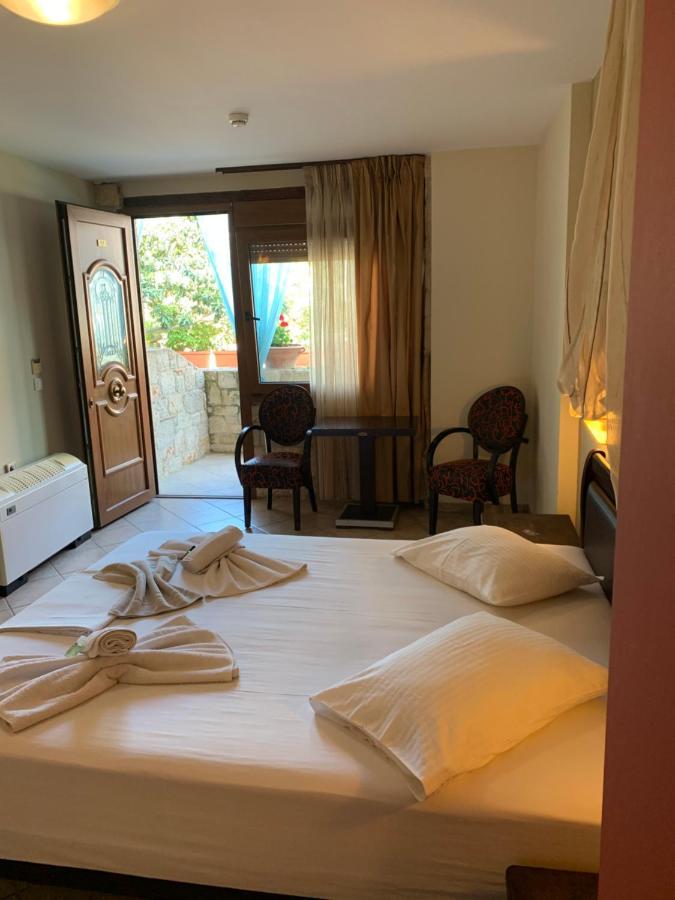 Giannis & Foteini Hotell Afytos Eksteriør bilde